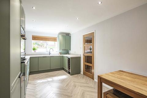 1 Elvendon Road, Goring, Reading, RG8 0EA