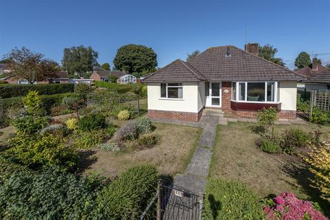 3 bedroom bungalow for sale, Staplegrove Road, Taunton