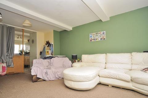 3 bedroom apartment for sale, Lizard Walk, Plymouth. Three Bedroom Maisonette in Southway