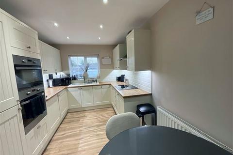 3 bedroom detached house for sale, Eden View, Swallownest, Sheffield, ROTHERHAM, S26 4WN