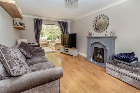 10 Ancholme Close, Whiston, Prescot, L35 7LT