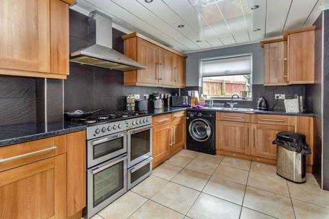 10 Ancholme Close, Whiston, Prescot, L35 7LT