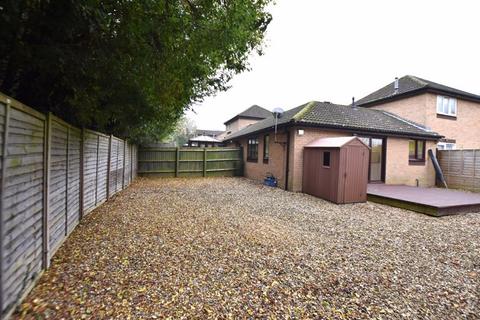 1 bedroom bungalow for sale, Martingale Place, Milton Keynes