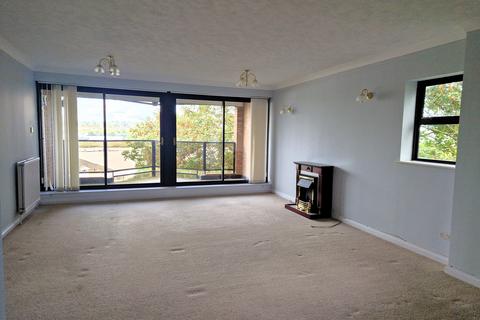 3 bedroom apartment for sale, Sealand Court, Rochester