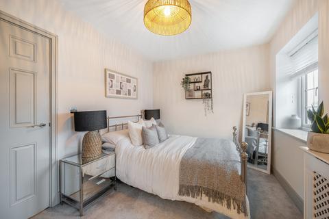 33 Lance Way, Arborfield Green, Reading, RG2 9YY