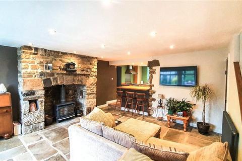 2 bedroom terraced house for sale, Banks Lane, Riddlesden, Keighley, West Yorkshire, BD20