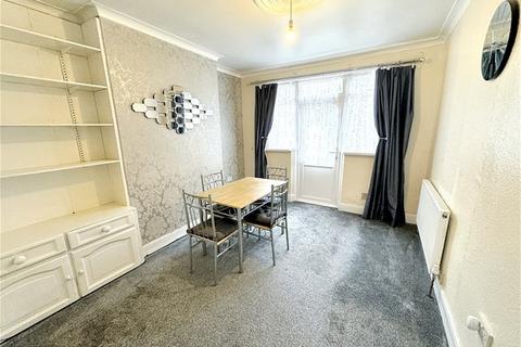 3 bedroom terraced house to rent, Belgrave Road, Leyton