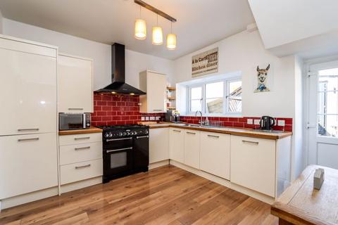 4 bedroom end of terrace house for sale, All Saints Lane, Clevedon