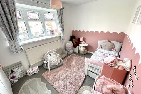 7 Brynhyfryd, Johnstown, Wrexham, LL14 1PR