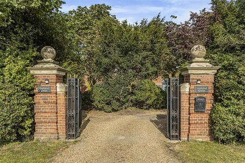 5 bedroom detached house for sale, Cambridge CB22