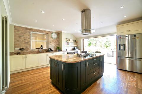 5 bedroom detached house for sale, Colchester Road, Elmstead