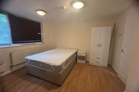 undefined, Alton Gardens, Luton