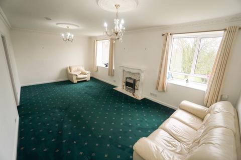 2 bedroom apartment to rent, Hillside Court, Heaton