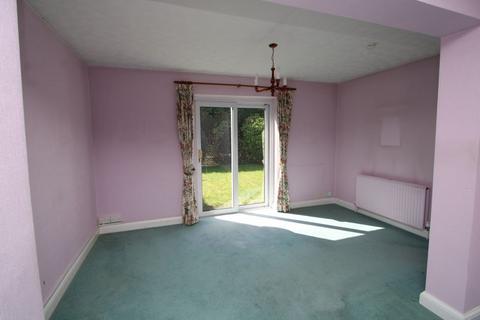 2 bedroom detached bungalow for sale, Fernie Fields, High Wycombe HP12