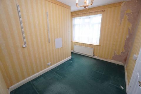 2 bedroom detached bungalow for sale, Fernie Fields, High Wycombe HP12