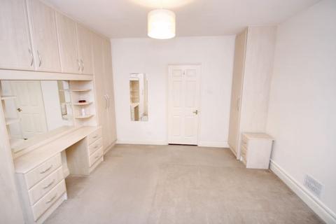 2 bedroom flat for sale, 752 London Road, High Wycombe HP11