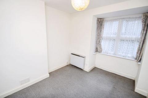 2 bedroom flat for sale, 752 London Road, High Wycombe HP11