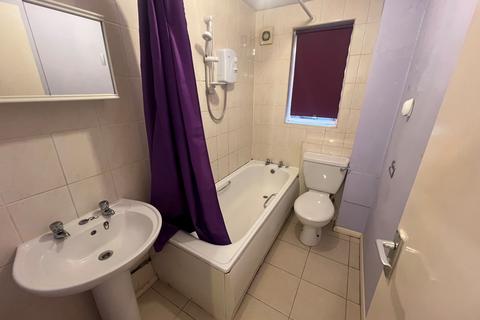 1 bedroom flat for sale, Woodfield Close, Enfield