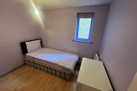 1 bedroom flat for sale, Woodfield Close, Enfield