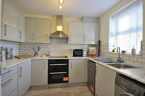 2 bedroom terraced house for sale, Appledore Road, Bedford, Bedfordshire, MK40