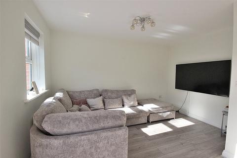 2 bedroom terraced house for sale, Appledore Road, Bedford, Bedfordshire, MK40