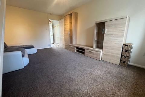 2 bedroom end of terrace house to rent, Grange Close, Bristol