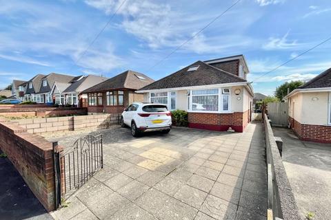 4 bedroom bungalow for sale, Old Farm Road, Poole BH15