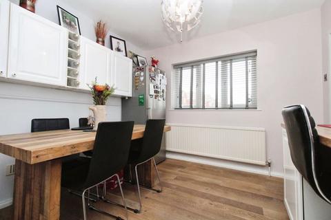 3 bedroom semi-detached house for sale, Barford Road, Bedford MK44