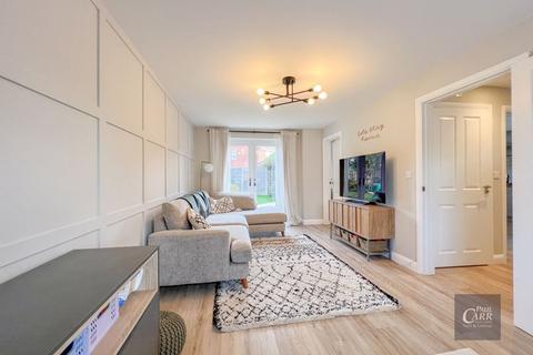 4 Burt Close, Lichfield, WS13 6UX