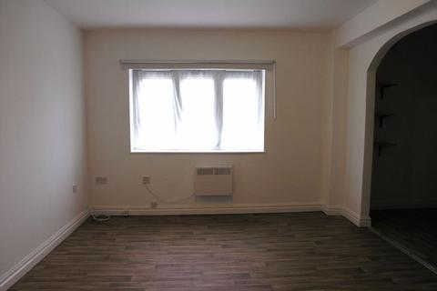 1 bedroom flat to rent, 15 High Street, Brierley Hill DY5