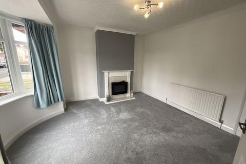 2 bedroom terraced house for sale, Hickmans Avenue, Cradley Heath B64