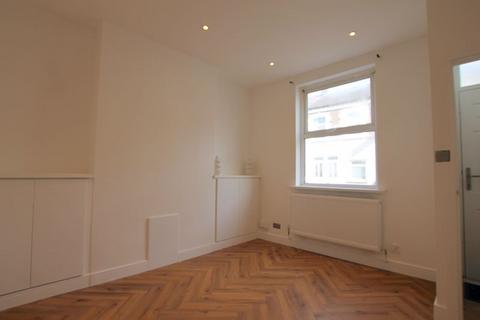 1 bedroom apartment to rent, Carlisle Street, Cardiff CF24