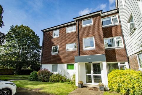 2 bedroom apartment to rent, Cleeve Road, Reading RG8