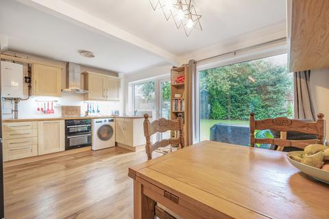 3 bedroom detached house for sale, Field Close, Reading RG7