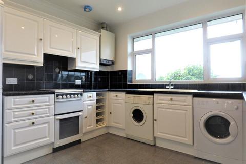 2 bedroom maisonette to rent, Windsor Avenue, New Malden KT3