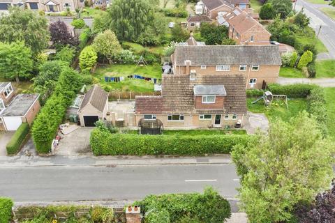 5 bedroom bungalow for sale, Farmstead Rise, York YO32