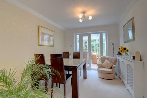 3 bedroom semi-detached house for sale, Woodbank, Princes Risborough HP27