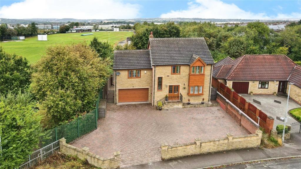 Tankersley Lane, Barnsley S74 5 bed detached house for sale £500,000