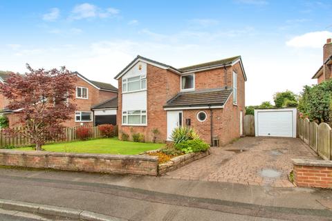 3 bedroom detached house for sale, The Roundway, Leeds LS27