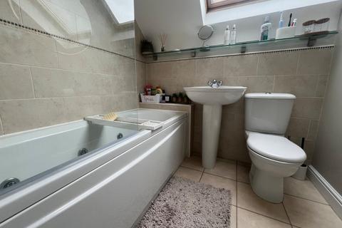 47 Appleton Grove, Wigan, WN3 6NY