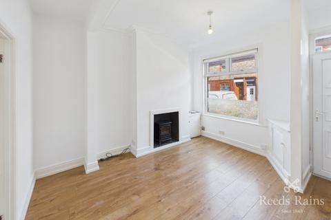2 bedroom terraced house to rent, Eaton Road, Greater Manchester M33
