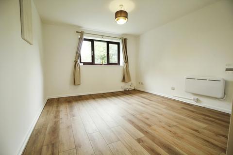 1 bedroom apartment to rent, Lincoln Road, Cheshire SK9