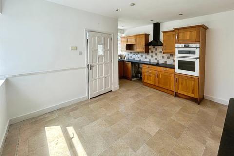 4 bedroom detached house for sale, Springfield Road, Derbyshire DE11