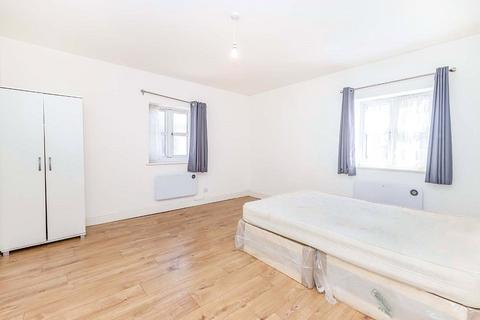 1 bedroom flat to rent, St. Albans Road, Hertfordshire WD24