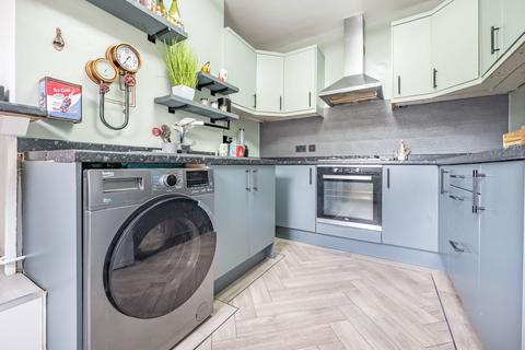 2 bedroom flat for sale, Silverdale Road, Royal Tunbridge Wells TN4