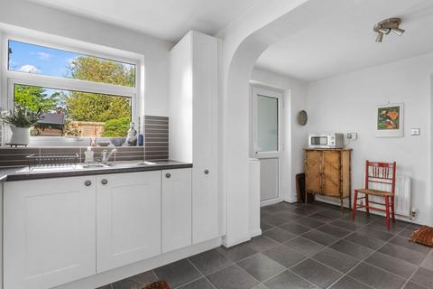 33 Alne Bank Road, Alcester, B49 6QU