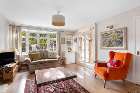 33 Alne Bank Road, Alcester, B49 6QU
