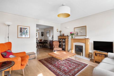 33 Alne Bank Road, Alcester, B49 6QU