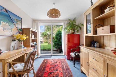 33 Alne Bank Road, Alcester, B49 6QU