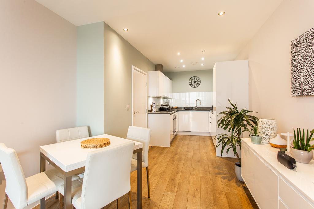 Kitchen/Dining Area